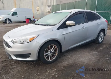2016 Ford Focus Se z USA, uszkodzony, nr VIN 1FADP3F28GL201795